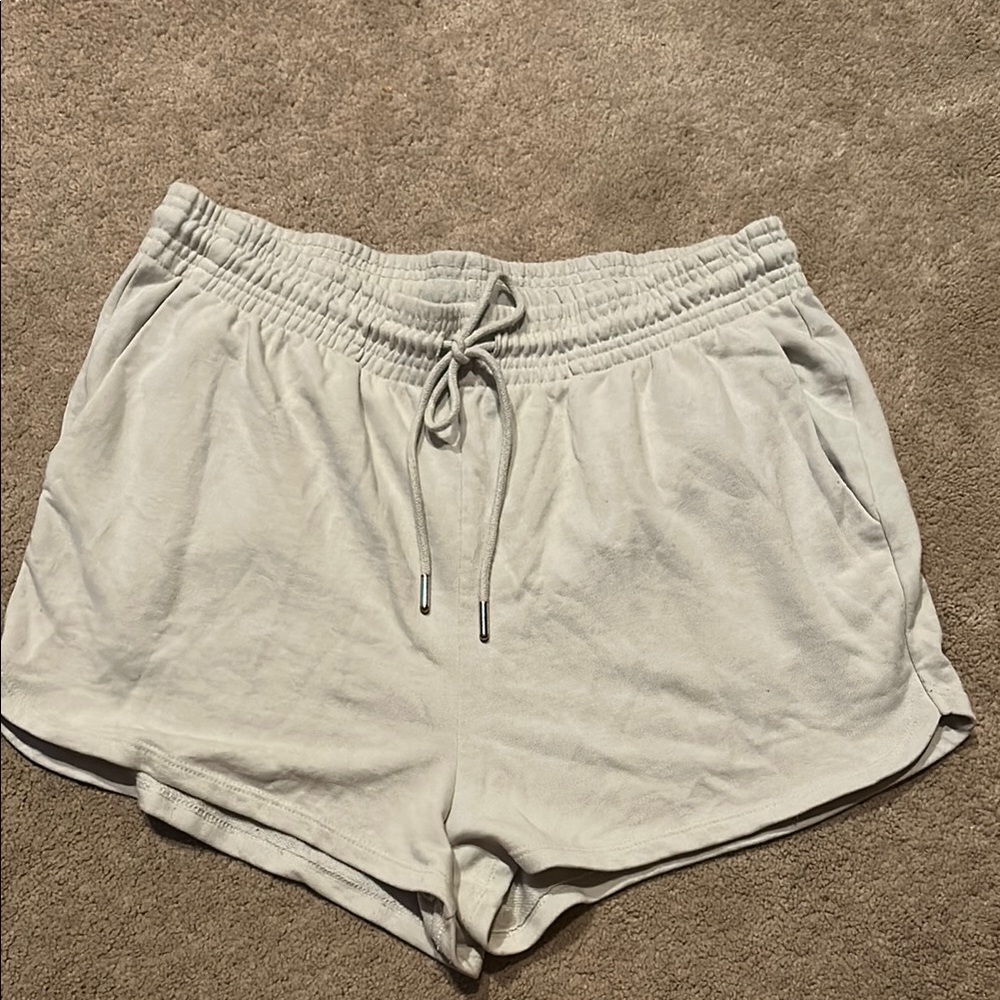H&M Cream Athletic Shorts Elastic Waist Relaxed Fit